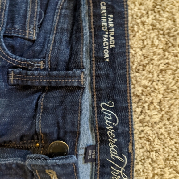 Universal Thread Jeans - Two pair - Picture 3 of 3